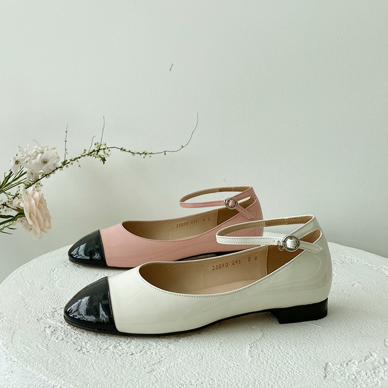 daisy strap flat shoes